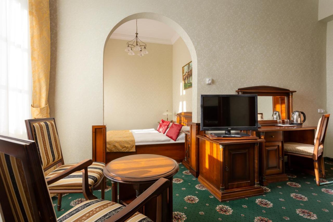 Hotel Eger & Park Ngoại thất bức ảnh