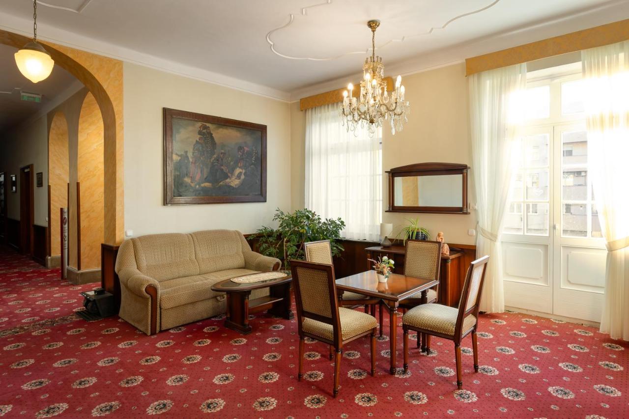Hotel Eger & Park Ngoại thất bức ảnh