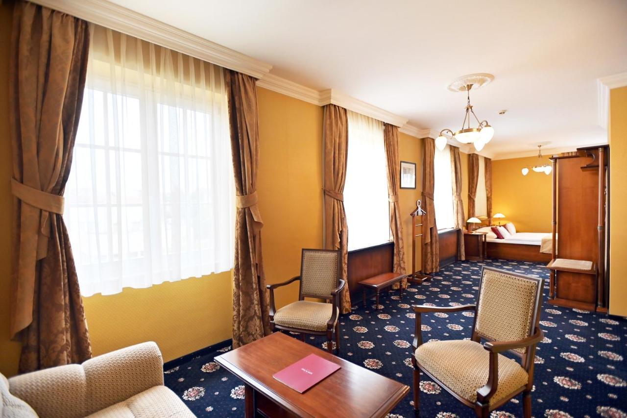 Hotel Eger & Park Ngoại thất bức ảnh