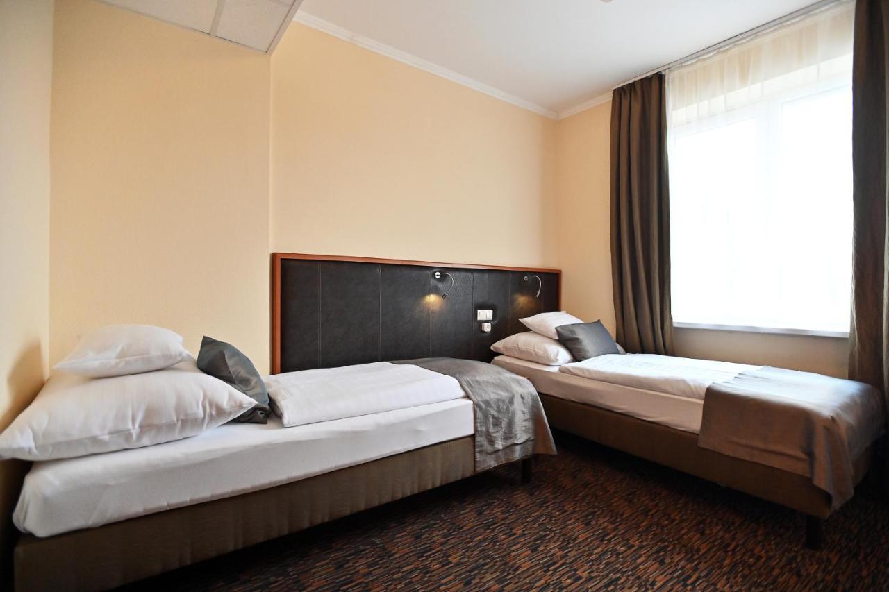 Hotel Eger & Park Ngoại thất bức ảnh