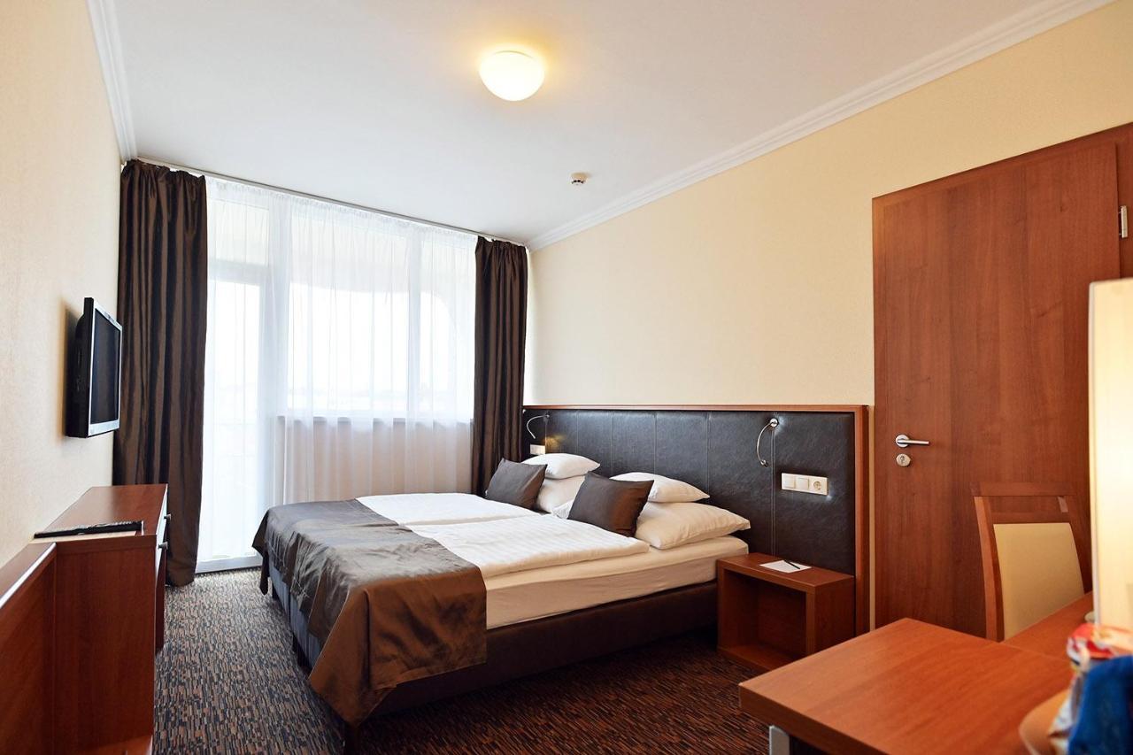 Hotel Eger & Park Ngoại thất bức ảnh